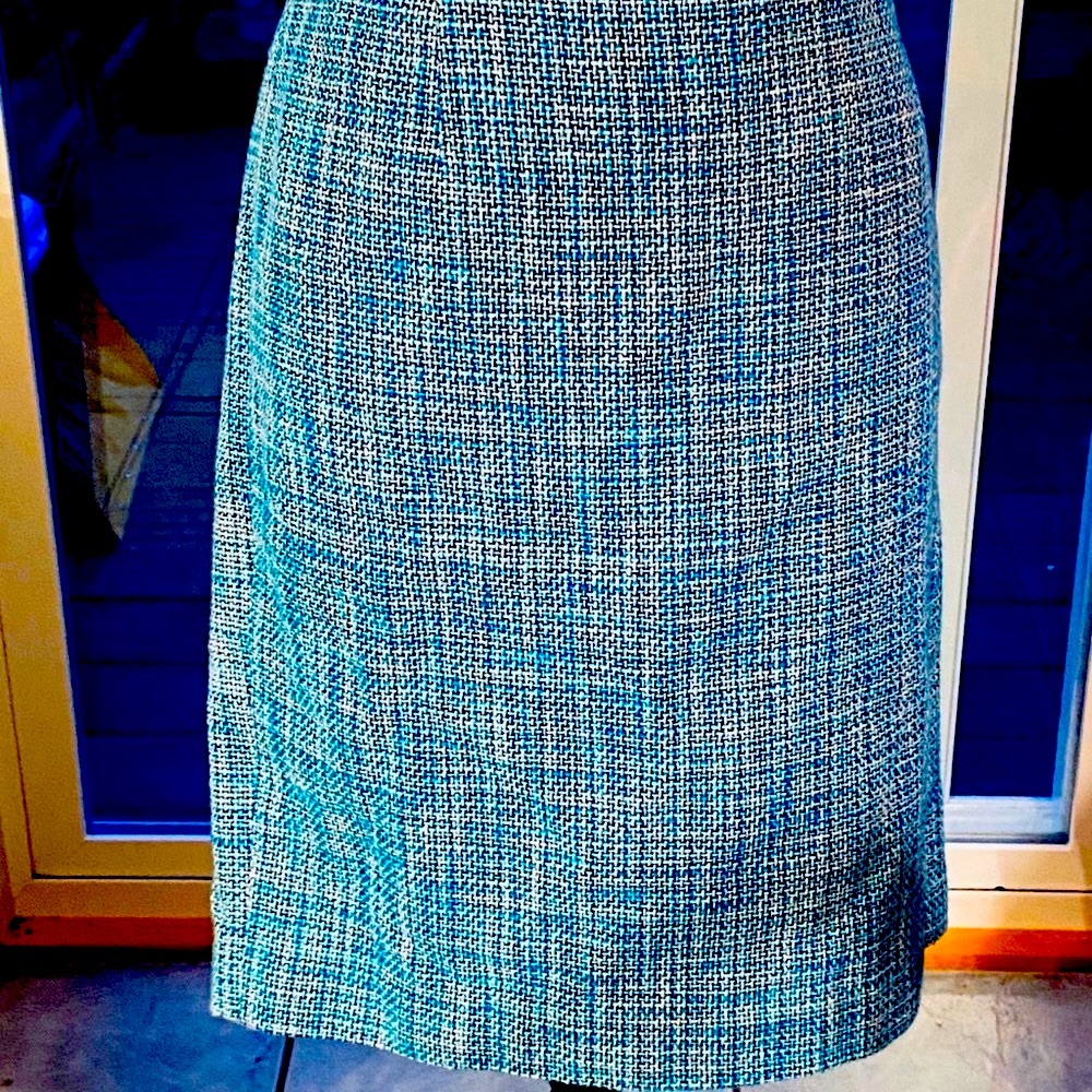 Calvin Klein NWT Tweed skirt. Beautiful!